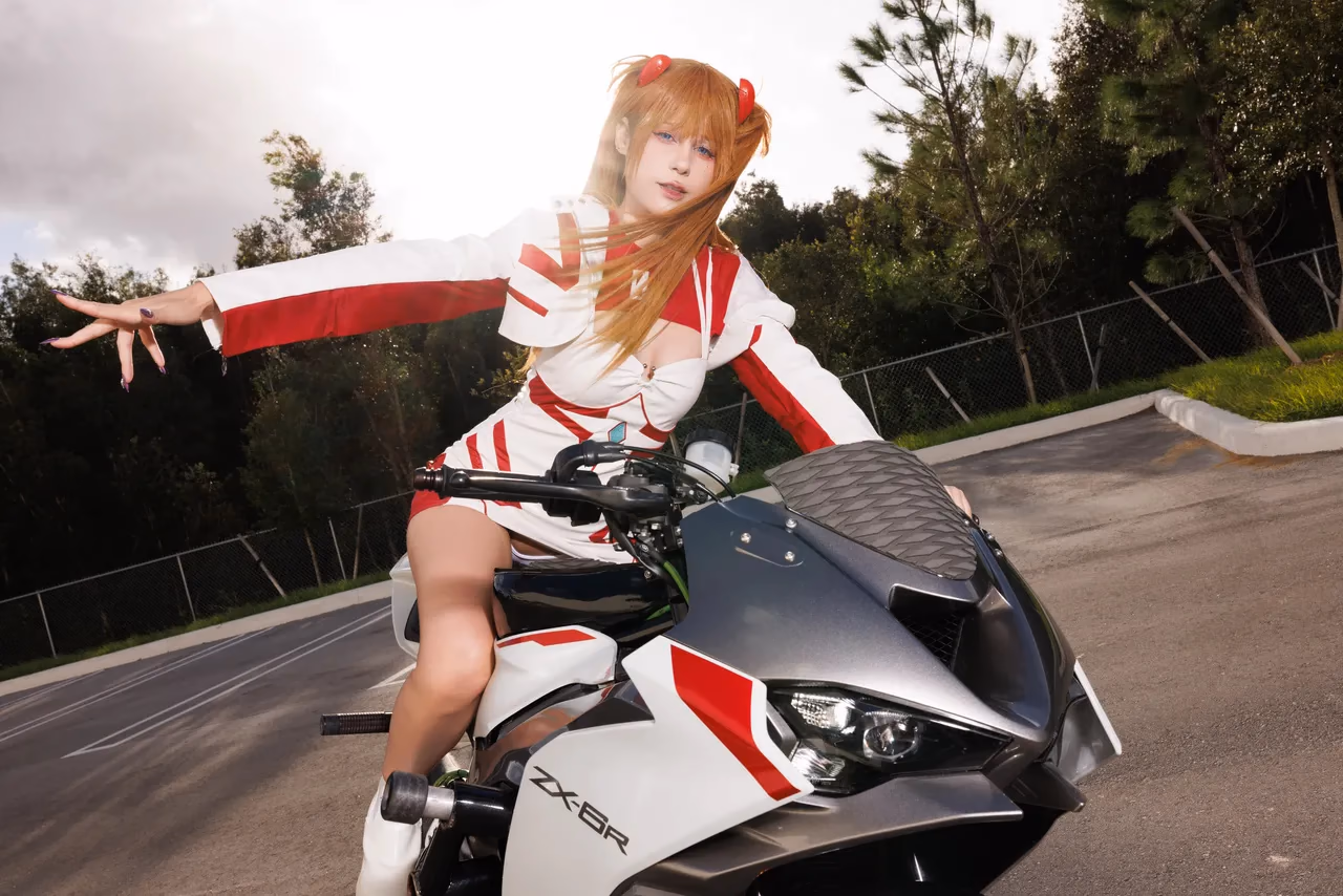 Jean Wanwan as Asuka Langley Soryu — cosplay photo 2 of 33