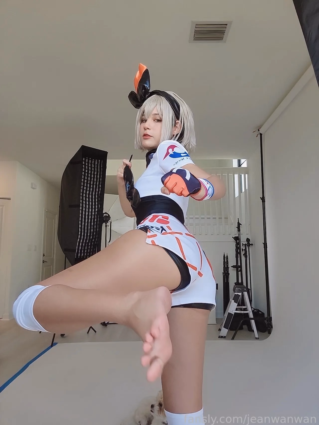 Jean Wanwan as Bea — cosplay photo 4 of 12