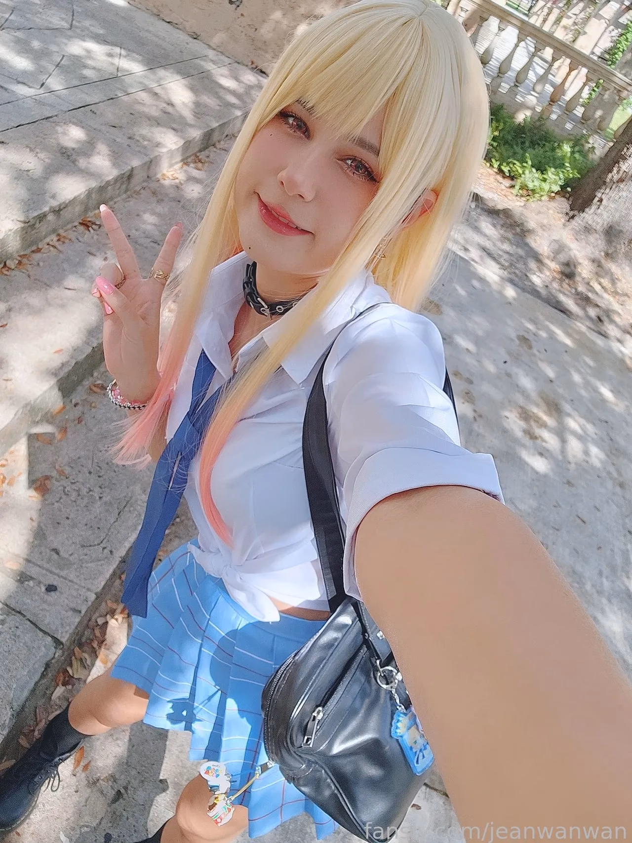 Jean Wanwan as Marin Kitagawa — cosplay photo 24 of 36
