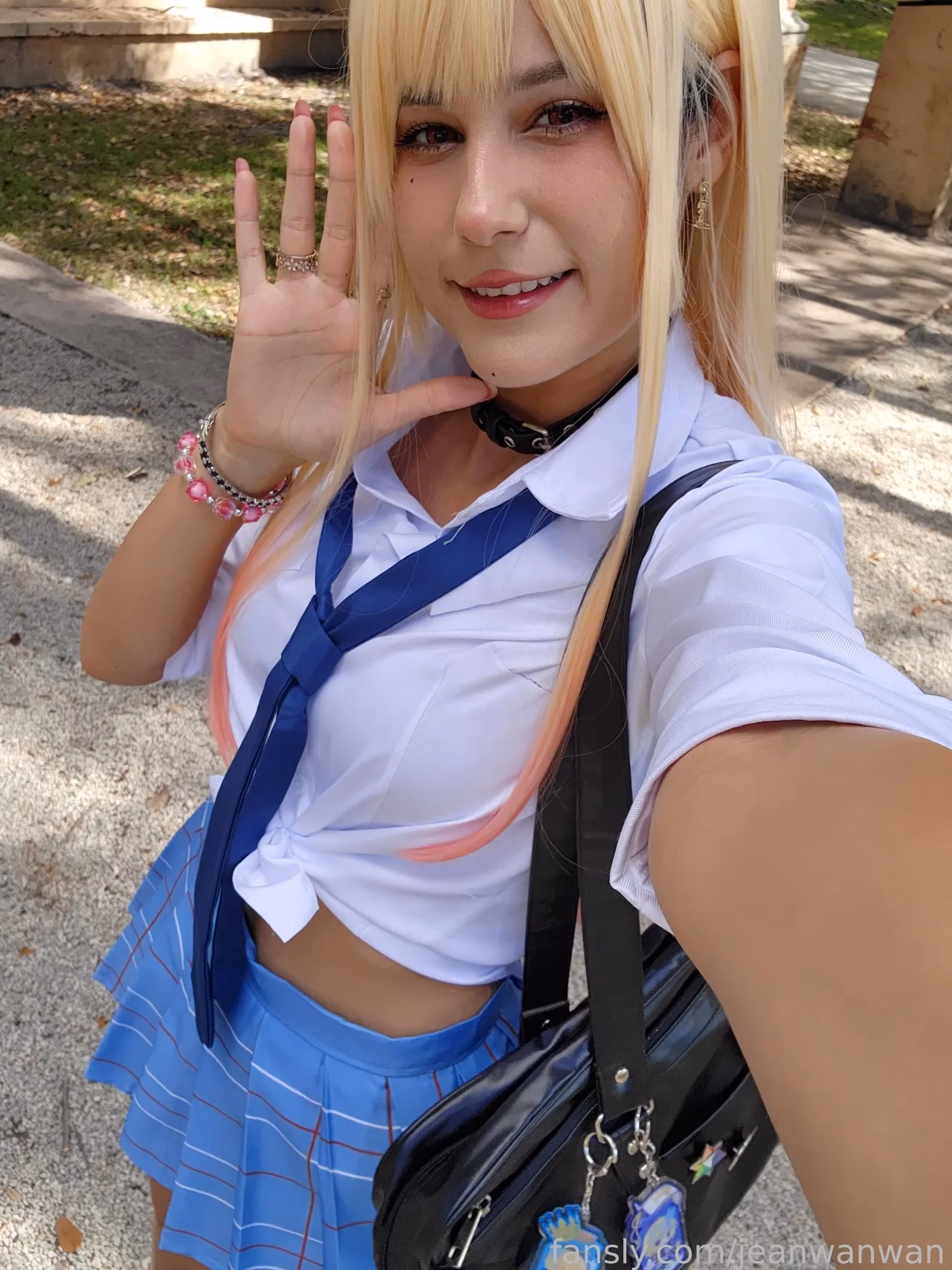 Jean Wanwan as Marin Kitagawa — cosplay photo 28 of 36