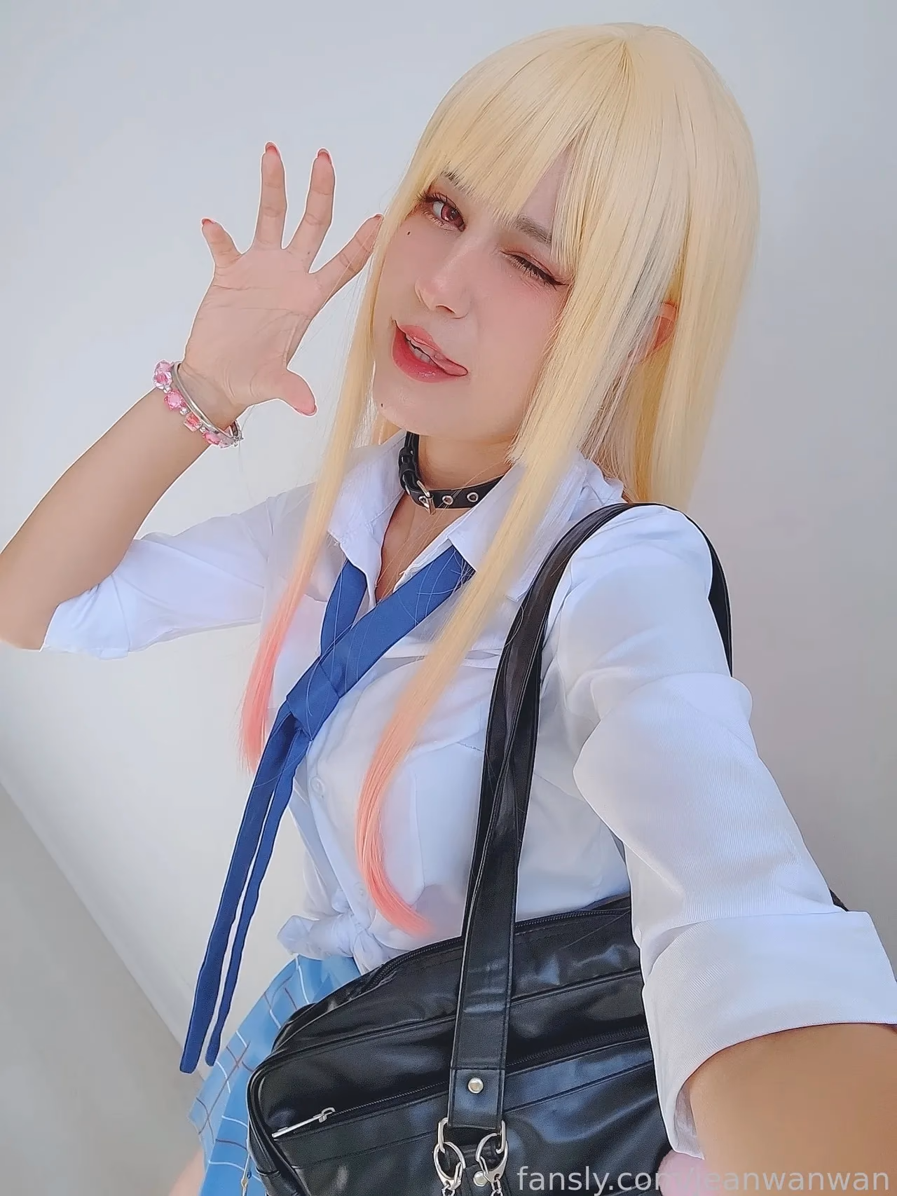 Jean Wanwan as Marin Kitagawa — cosplay photo 29 of 36