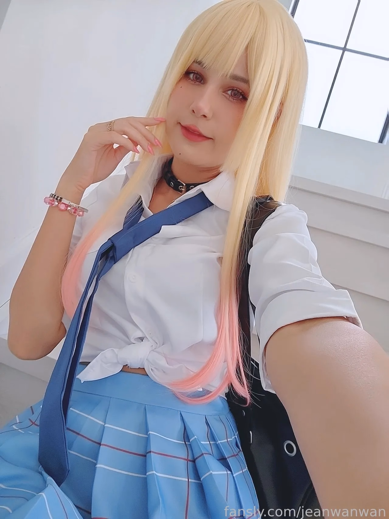Jean Wanwan as Marin Kitagawa — cosplay photo 30 of 36
