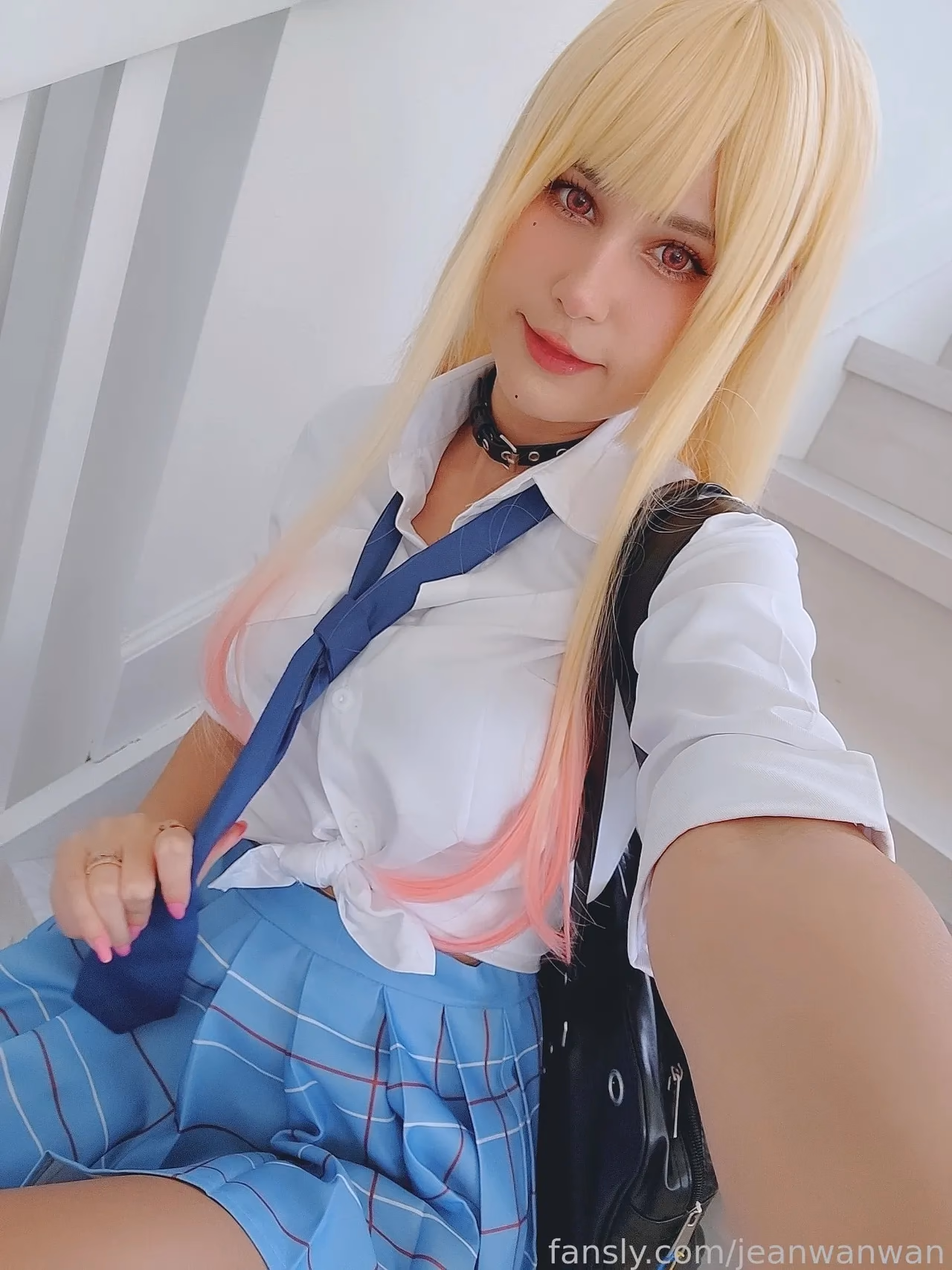 Jean Wanwan as Marin Kitagawa — cosplay photo 32 of 36