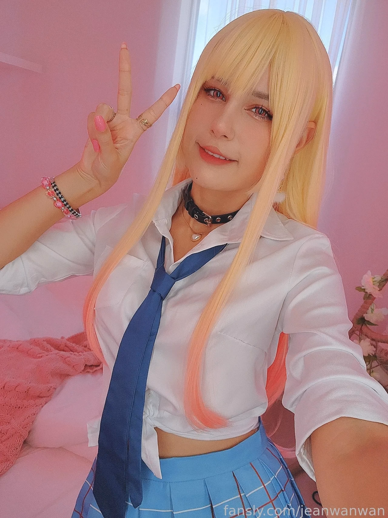 Jean Wanwan as Marin Kitagawa — cosplay photo 34 of 36