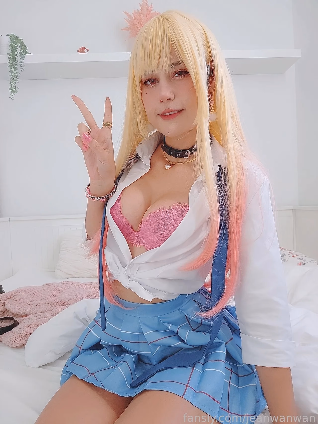 Jean Wanwan as Marin Kitagawa — cosplay photo 8 of 36