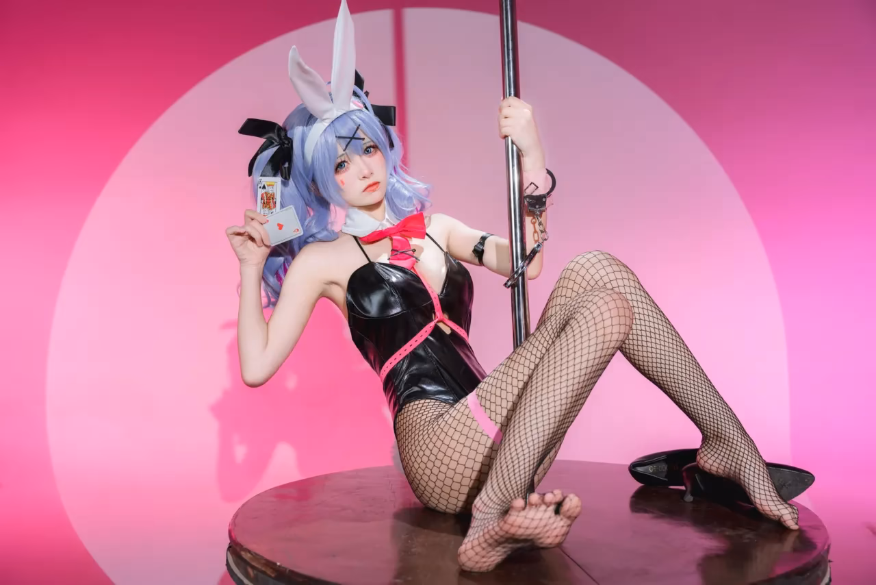 Jiuqi as Hatsune Miku — cosplay photo 21 of 26