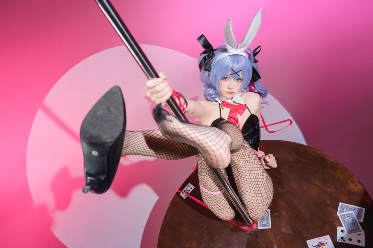 Jiuqi as Hatsune Miku — cosplay photo 6 of 26