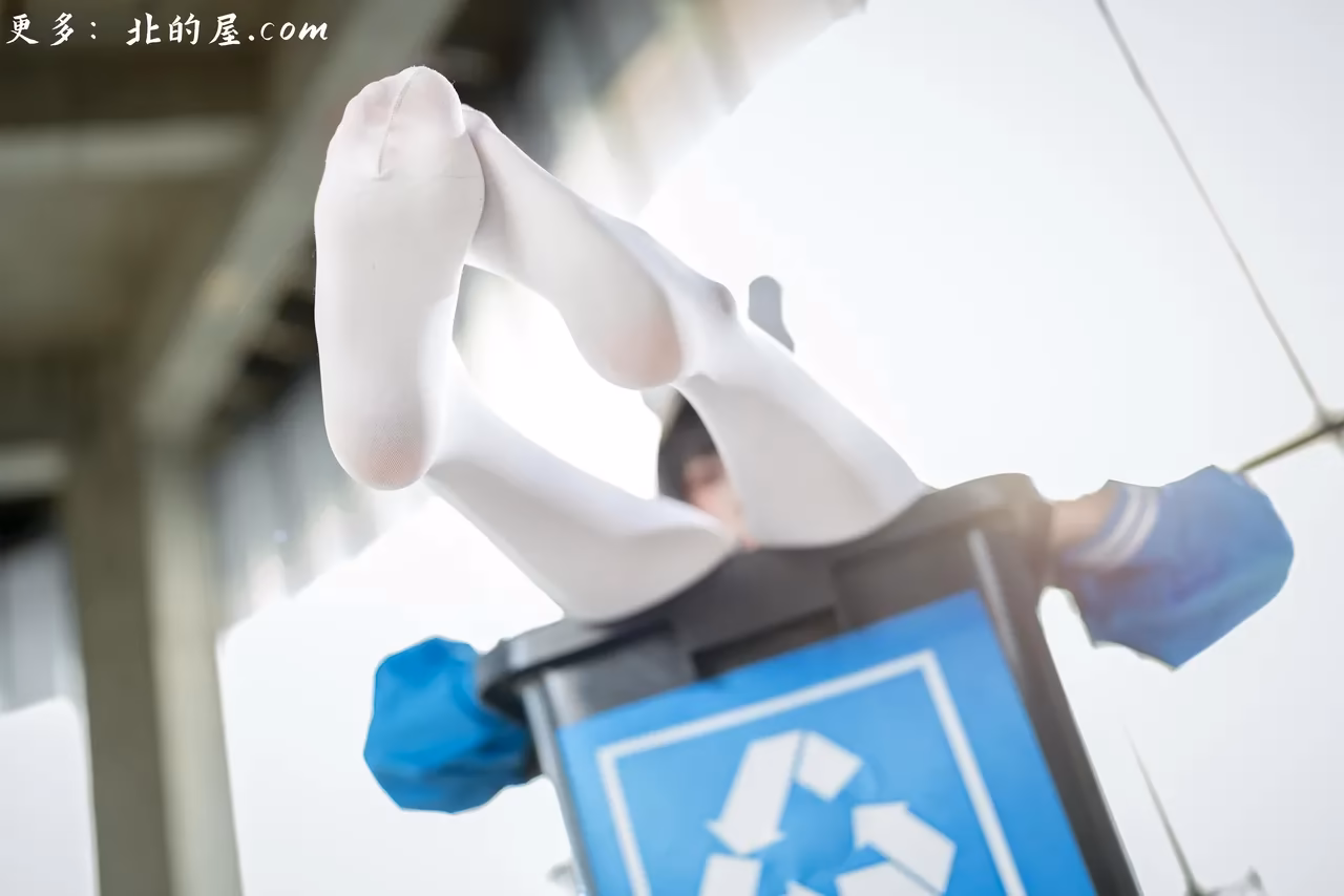 Jiuqi as Miyu Kasumizawa — cosplay photo 32 of 55