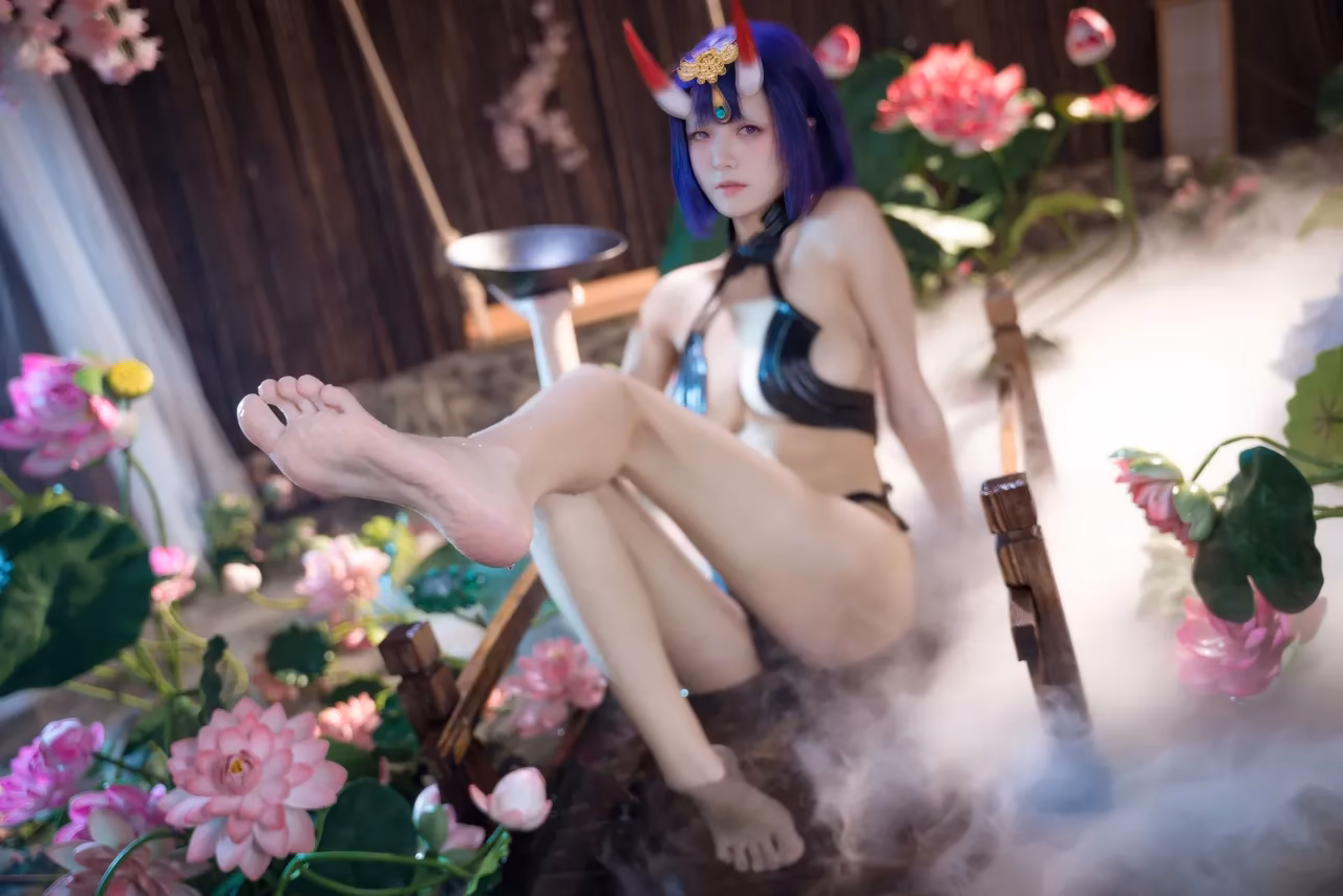 Jiuqi as Shuten-Douji — cosplay photo 32 of 51