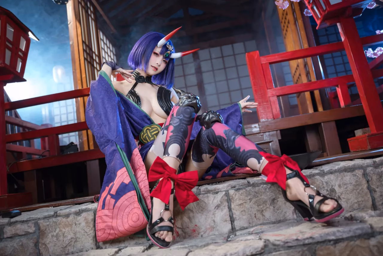 Jiuqi as Shuten-Douji — cosplay photo 2 of 92
