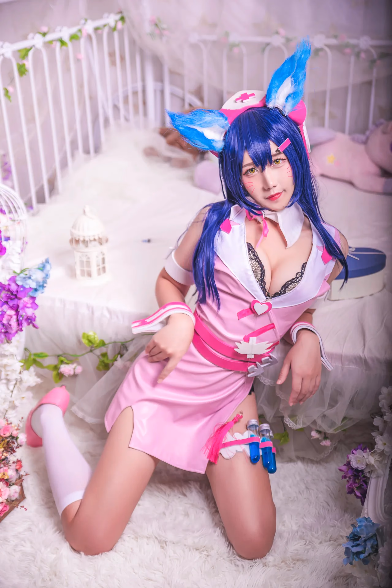 Jiuqu Jean as Ahri — cosplay photo 14 of 16