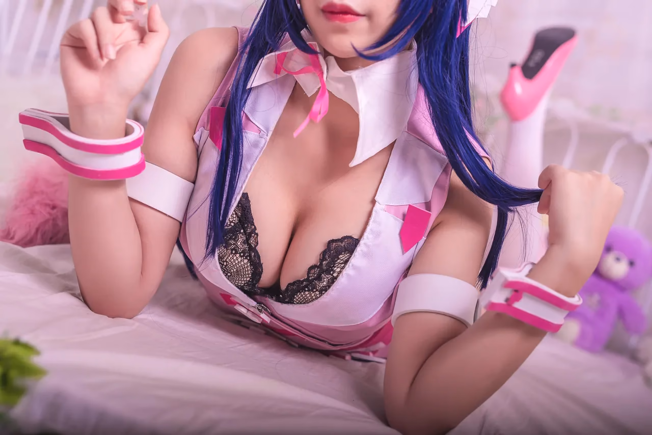 Jiuqu Jean as Ahri — cosplay photo 3 of 16