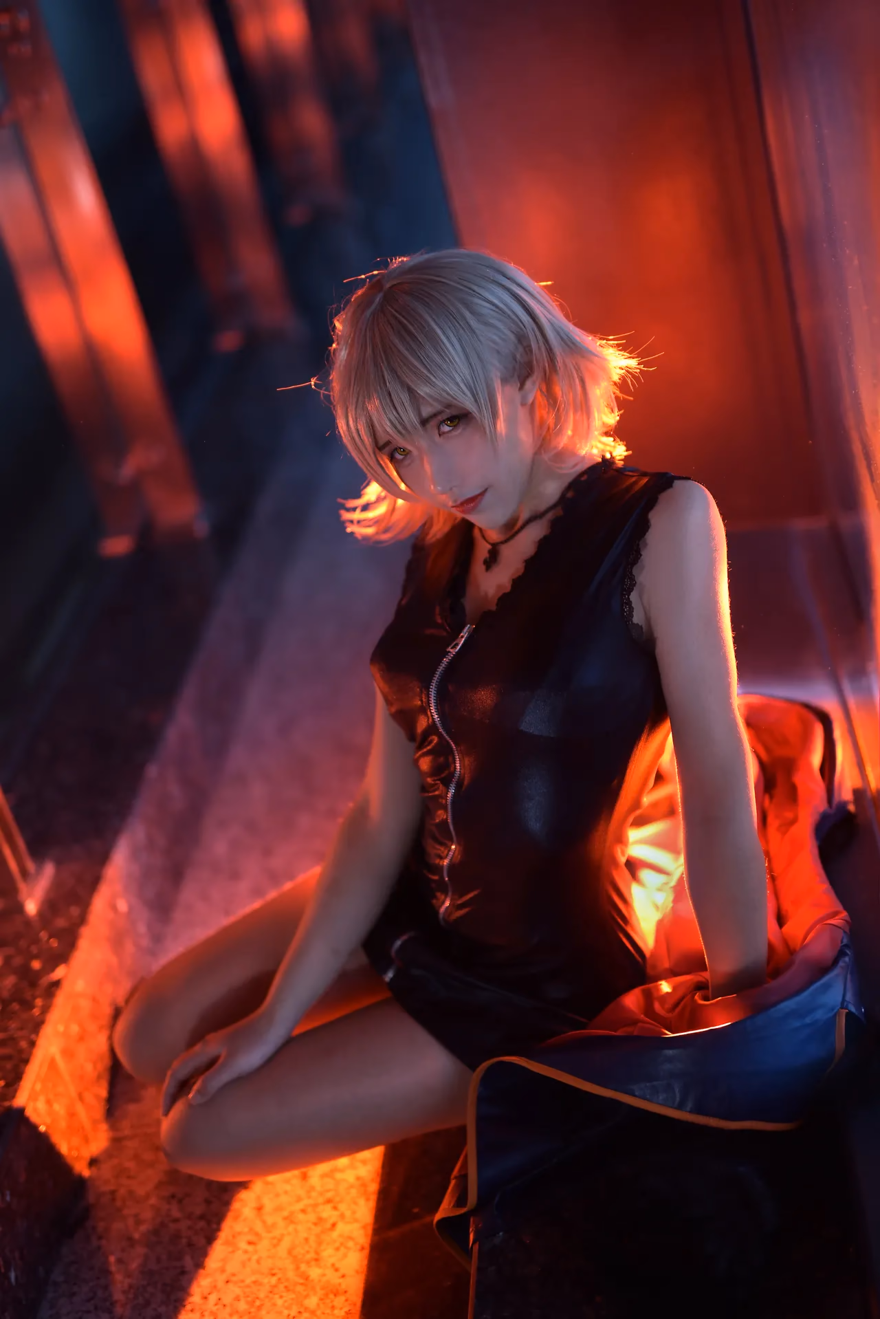 Jiuqu Jean as Jeanne d'Arc (Alter) — cosplay photo 14 of 20
