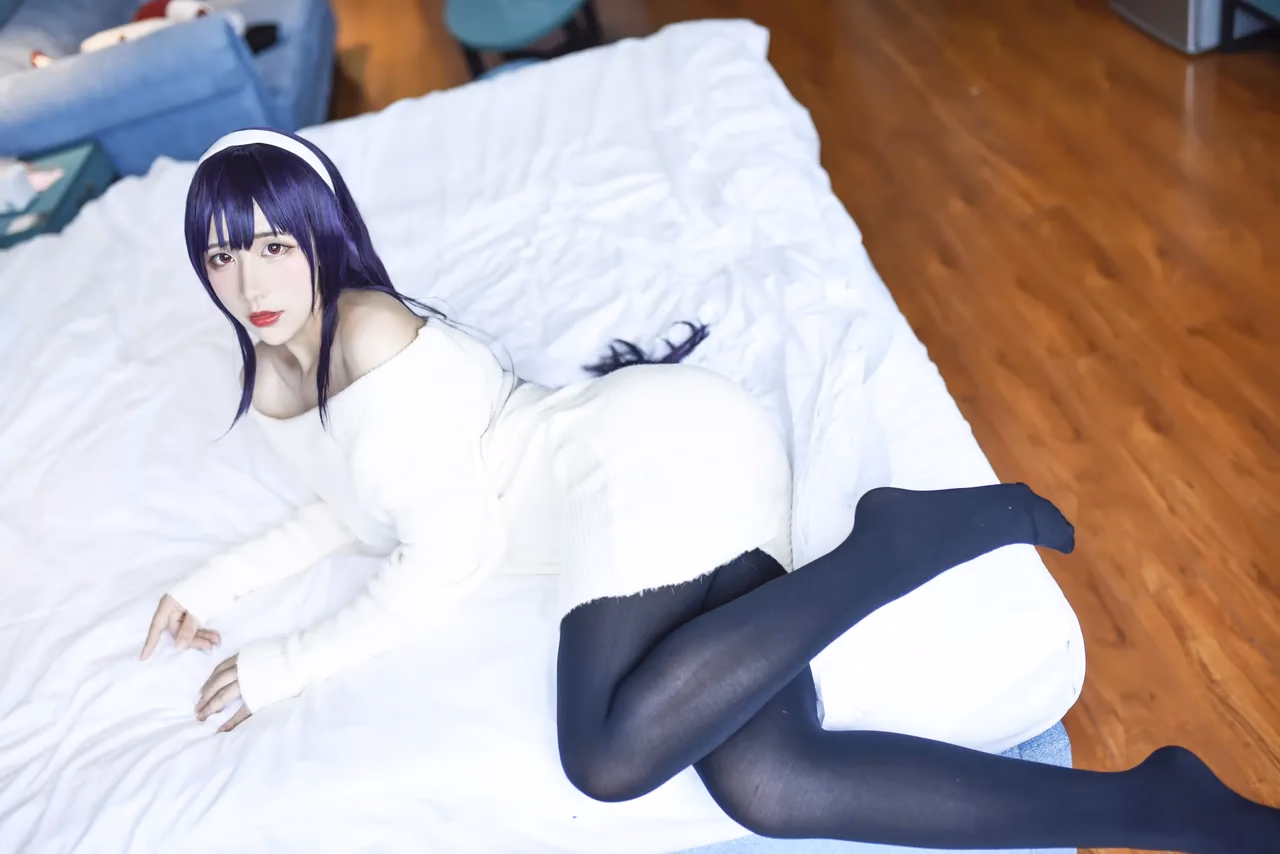 Jiuqu Jean as Utaha Kasumigaoka — cosplay photo 24 of 28