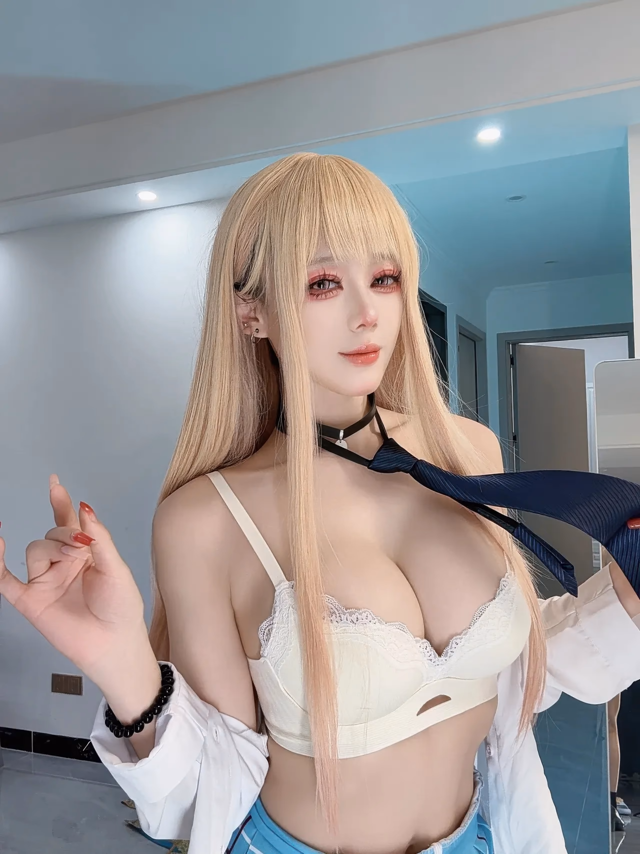 Jiuyan as Marin Kitagawa — cosplay photo 18 of 58