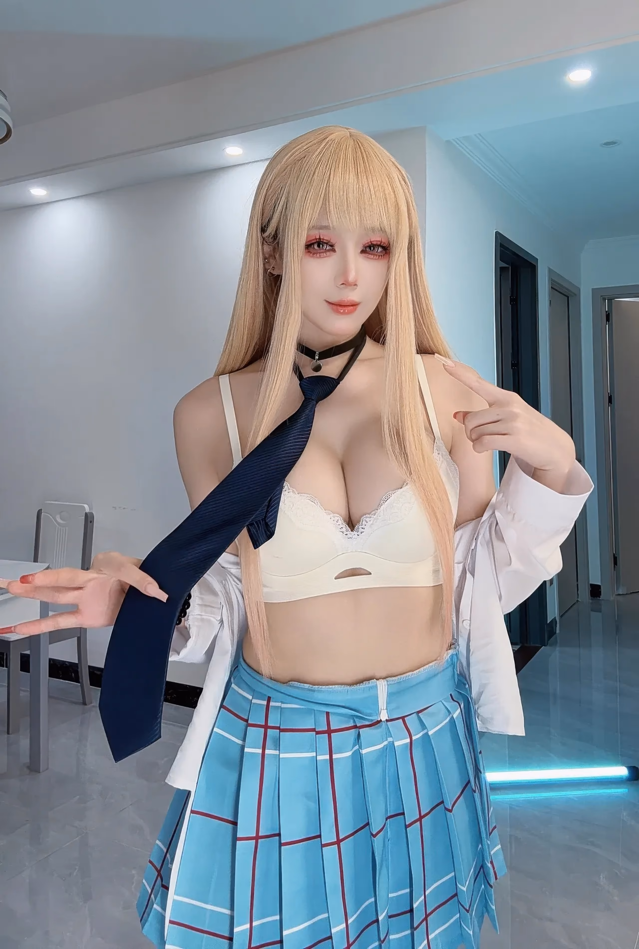 Jiuyan as Marin Kitagawa — cosplay photo 22 of 58