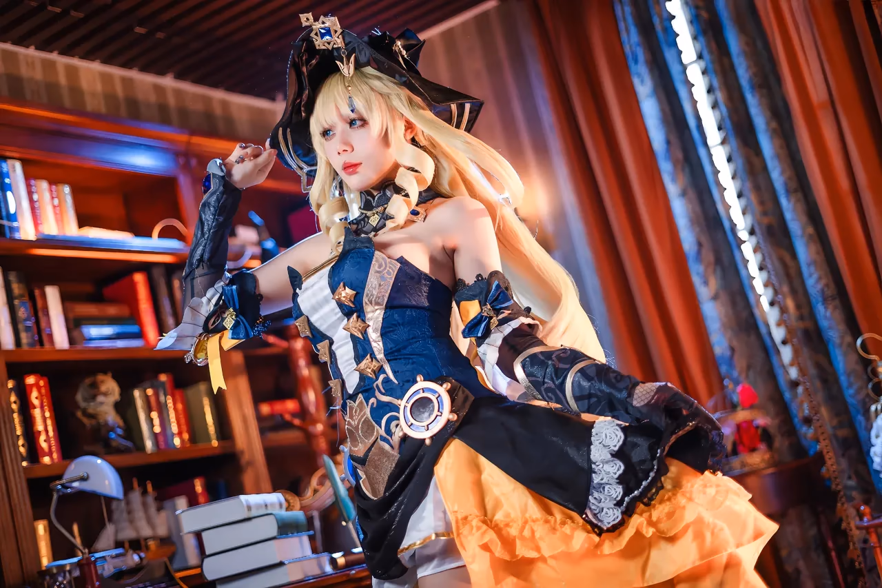 Jiuyan as Navia Caspar — cosplay photo 2 of 48