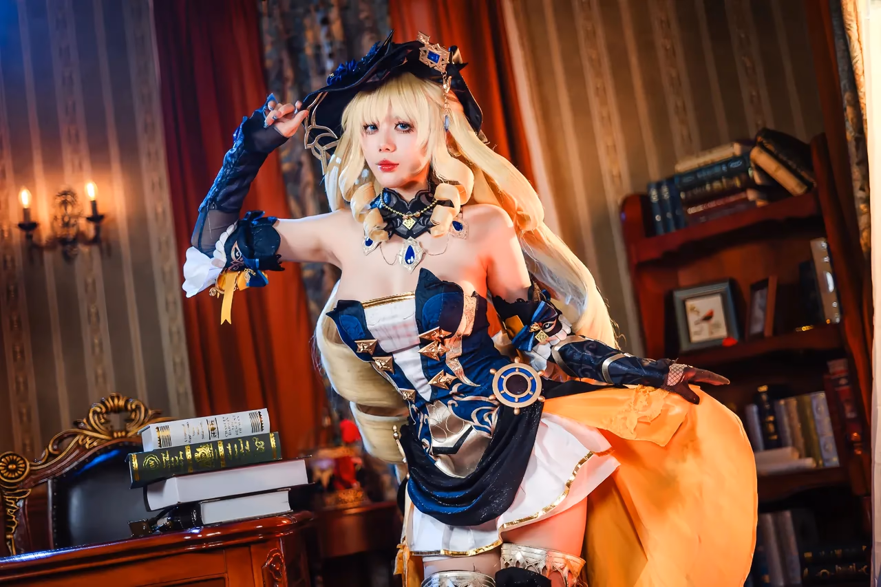 Jiuyan as Navia Caspar — cosplay photo 4 of 48