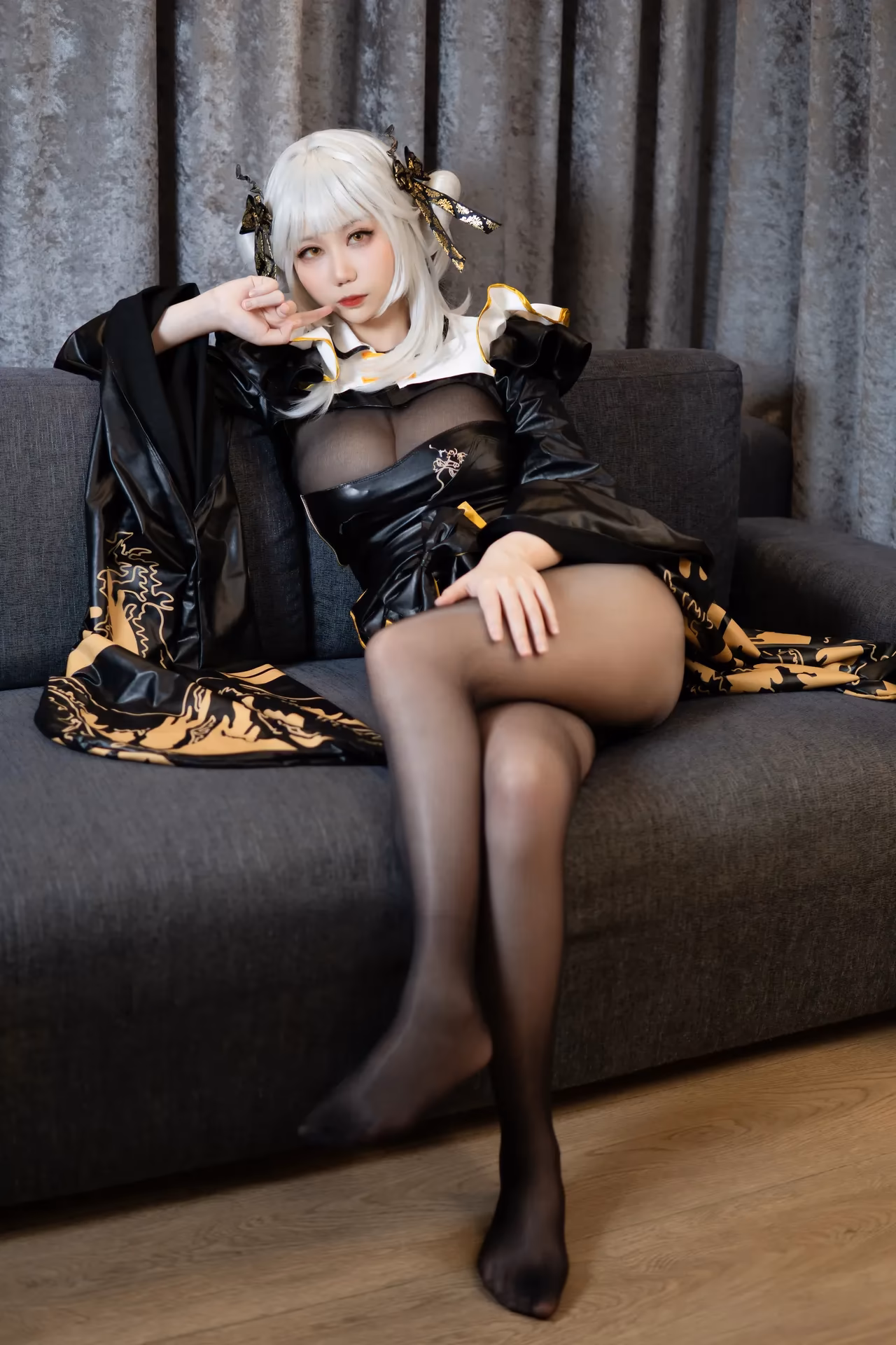 JYOESHI as Blanc — cosplay photo 11 of 39