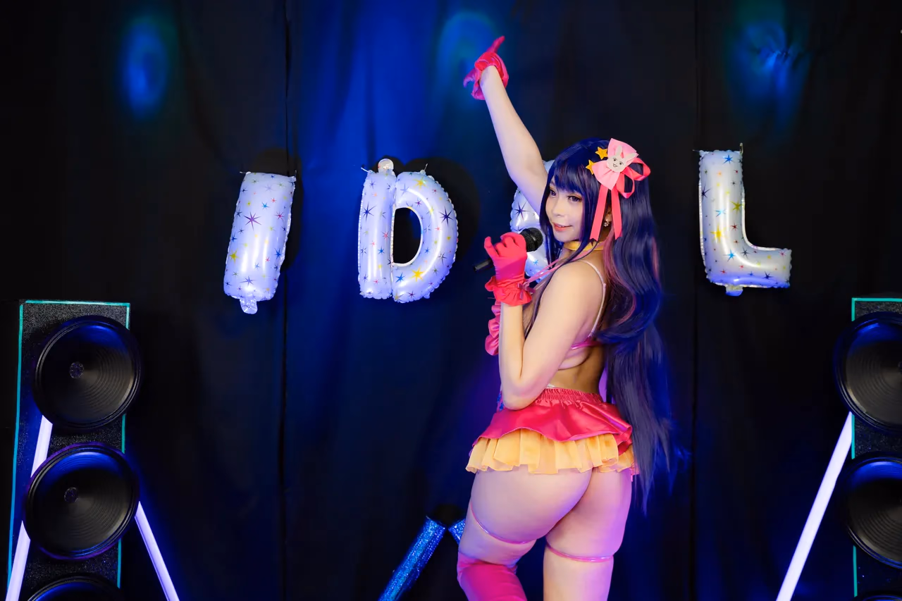 Kadorin Hitomi as Ai Hoshino — cosplay photo 79 of 173