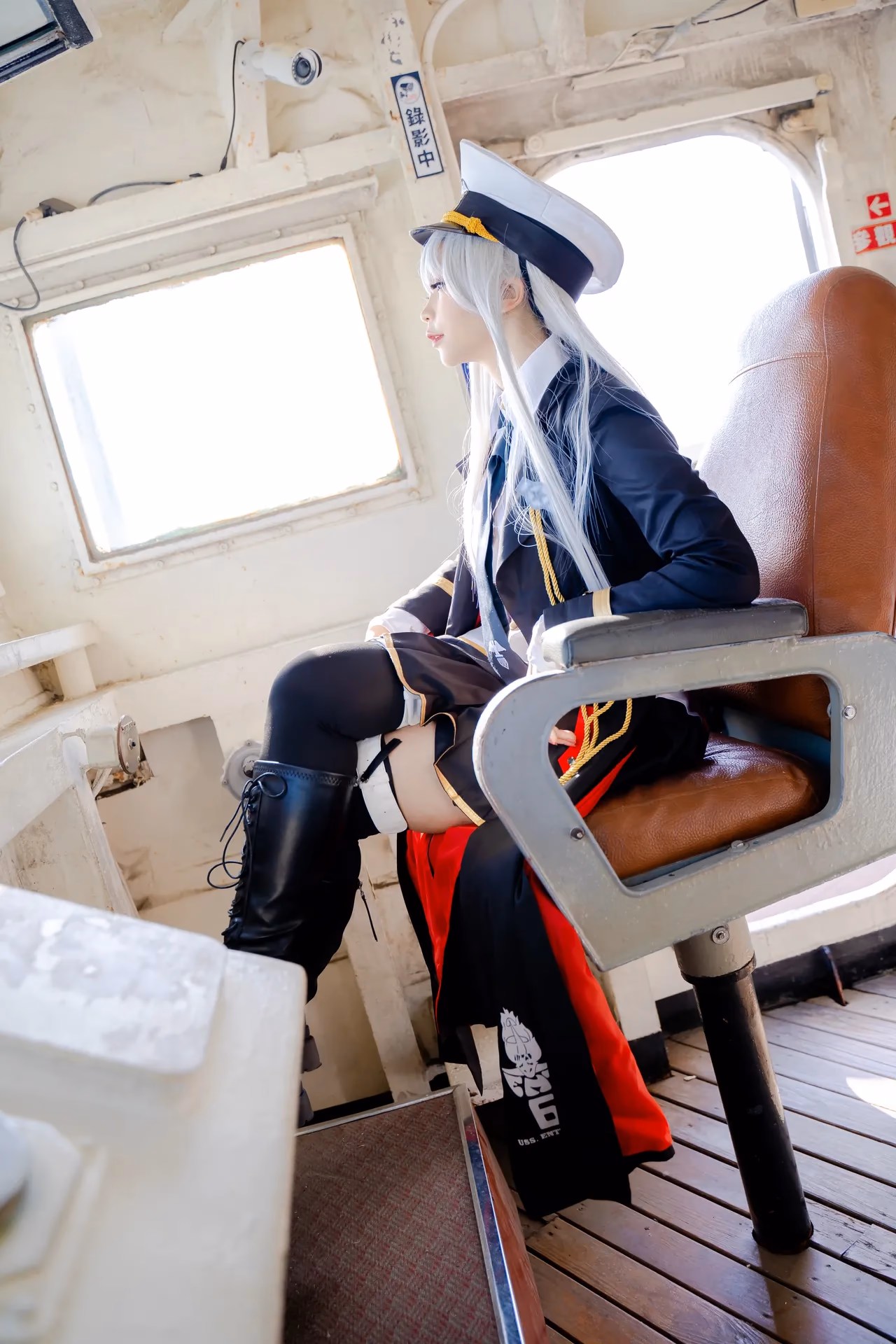 Kadorin Hitomi as Enterprise — cosplay photo 117 of 249