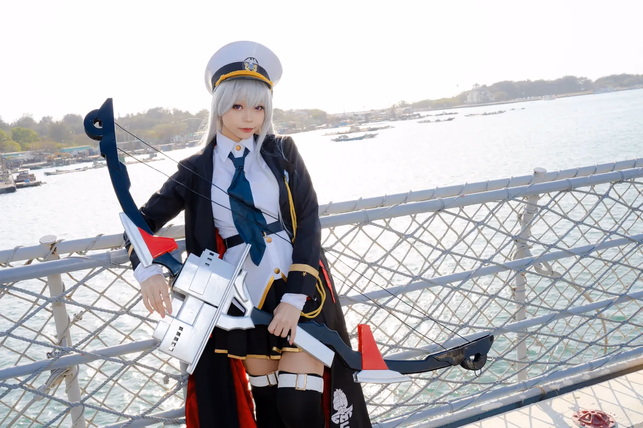 Kadorin Hitomi as Enterprise — cosplay photo 12 of 249
