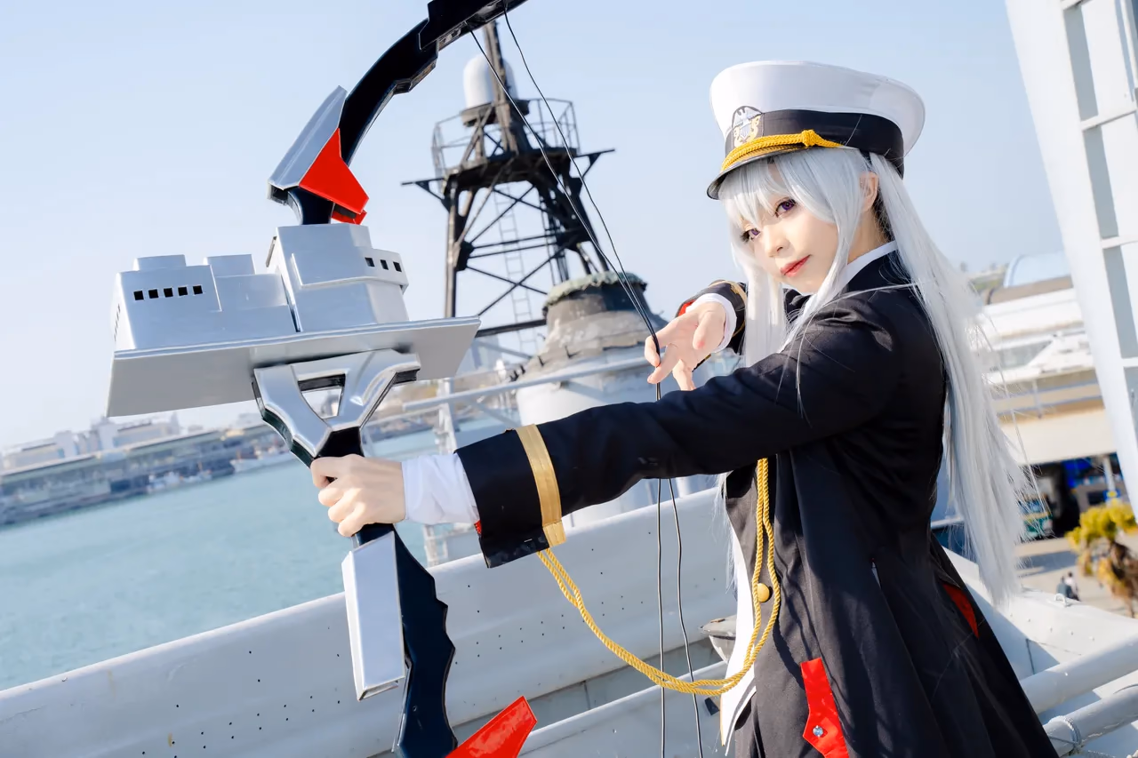 Kadorin Hitomi as Enterprise — cosplay photo 146 of 249