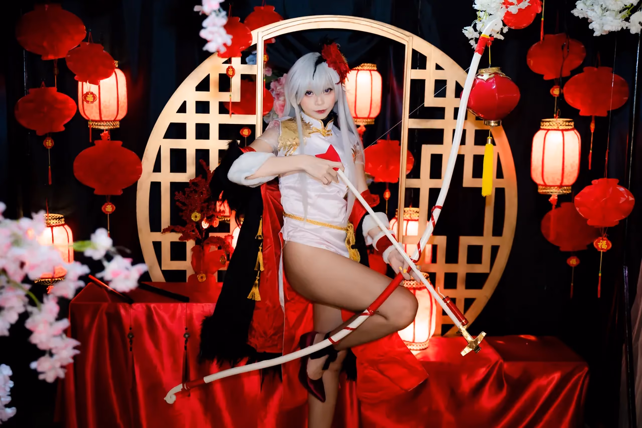 Kadorin Hitomi as Enterprise — cosplay photo 207 of 249