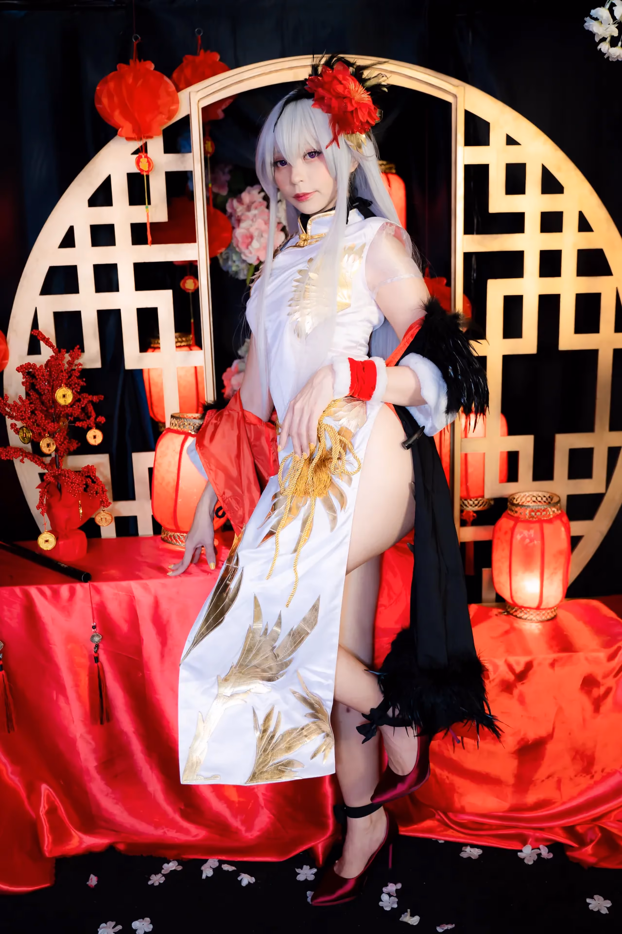 Kadorin Hitomi as Enterprise — cosplay photo 221 of 249