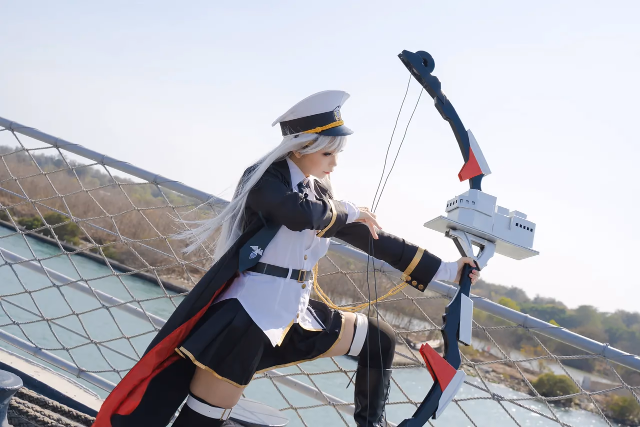 Kadorin Hitomi as Enterprise — cosplay photo 59 of 249