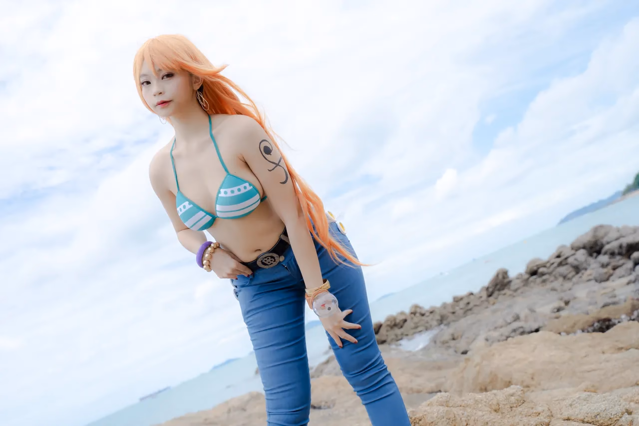Kadorin Hitomi as Nami — cosplay photo 185 of 303