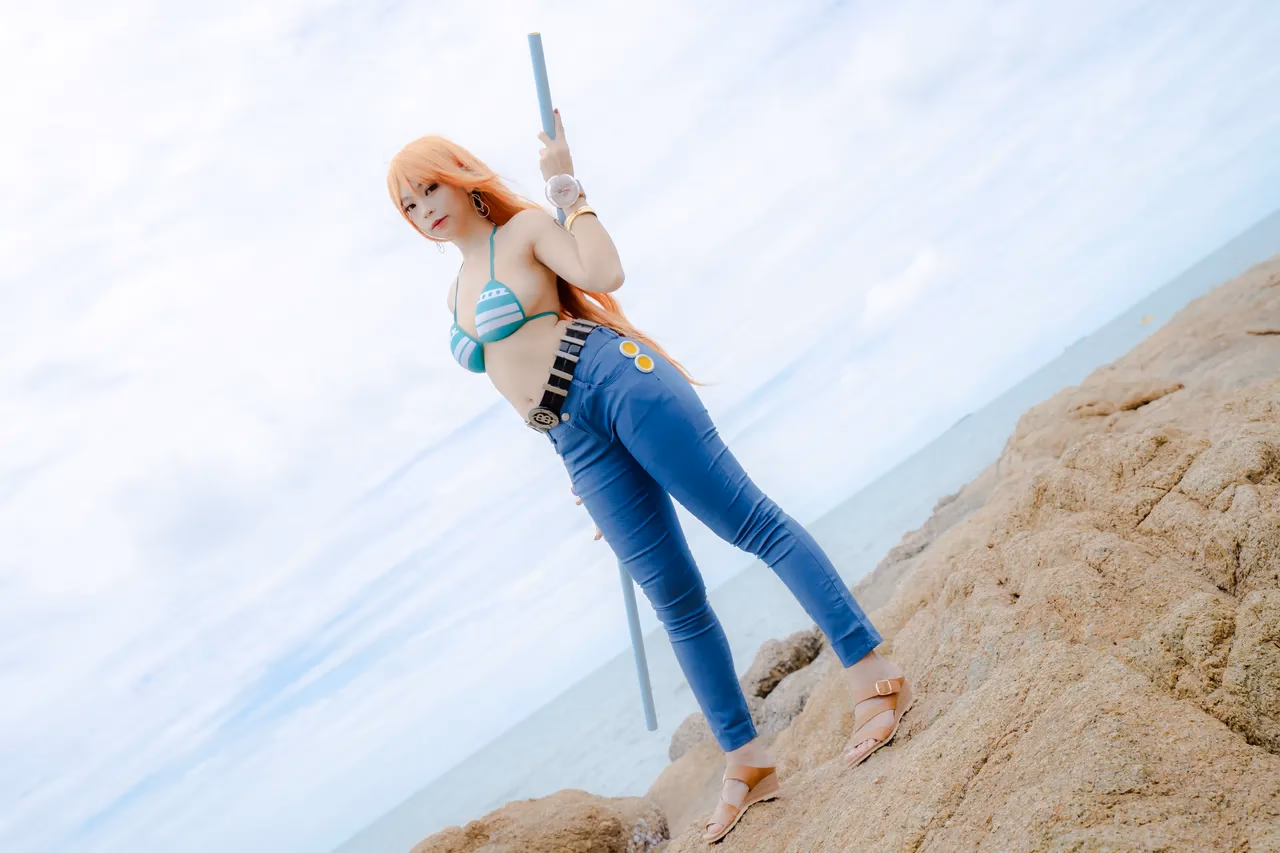 Kadorin Hitomi as Nami — cosplay photo 188 of 303