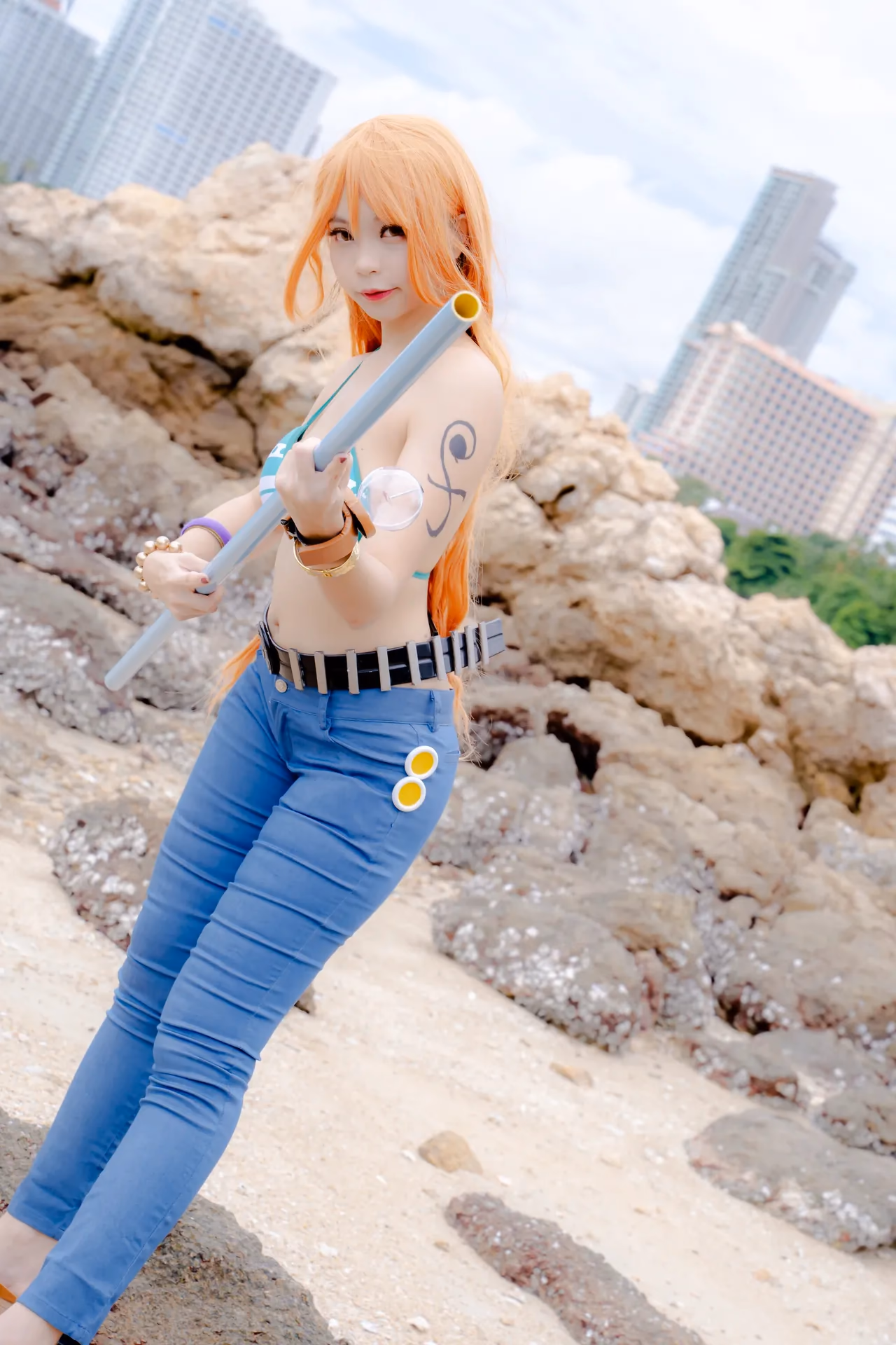 Kadorin Hitomi as Nami — cosplay photo 200 of 303
