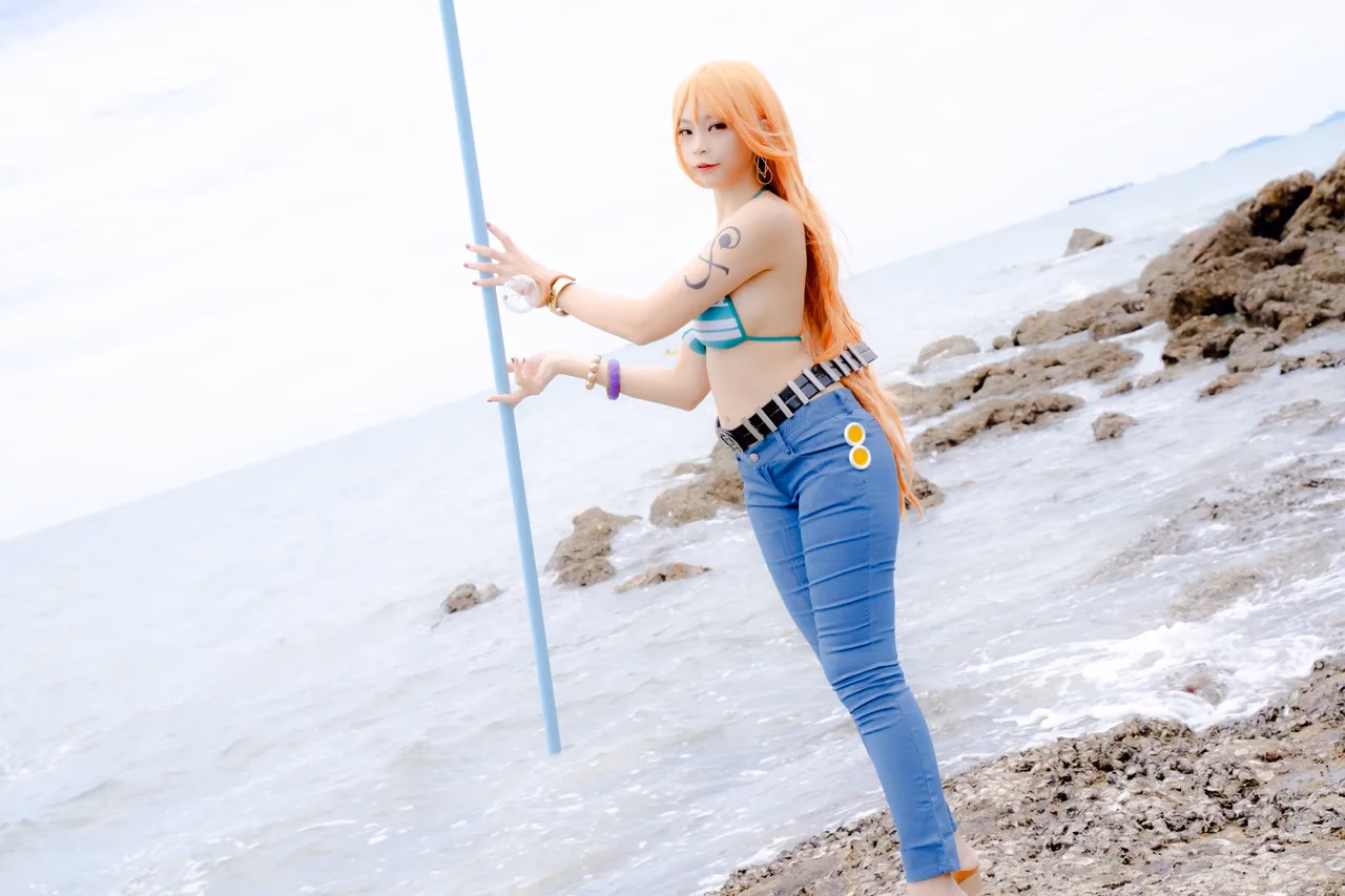 Kadorin Hitomi as Nami — cosplay photo 219 of 303