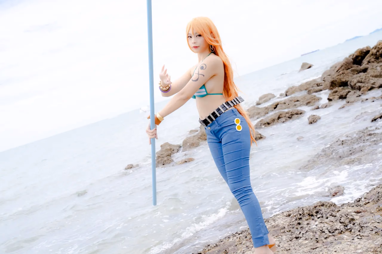 Kadorin Hitomi as Nami — cosplay photo 220 of 303