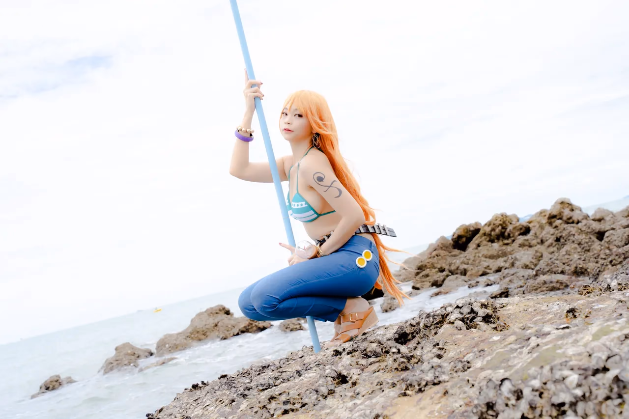 Kadorin Hitomi as Nami — cosplay photo 229 of 303