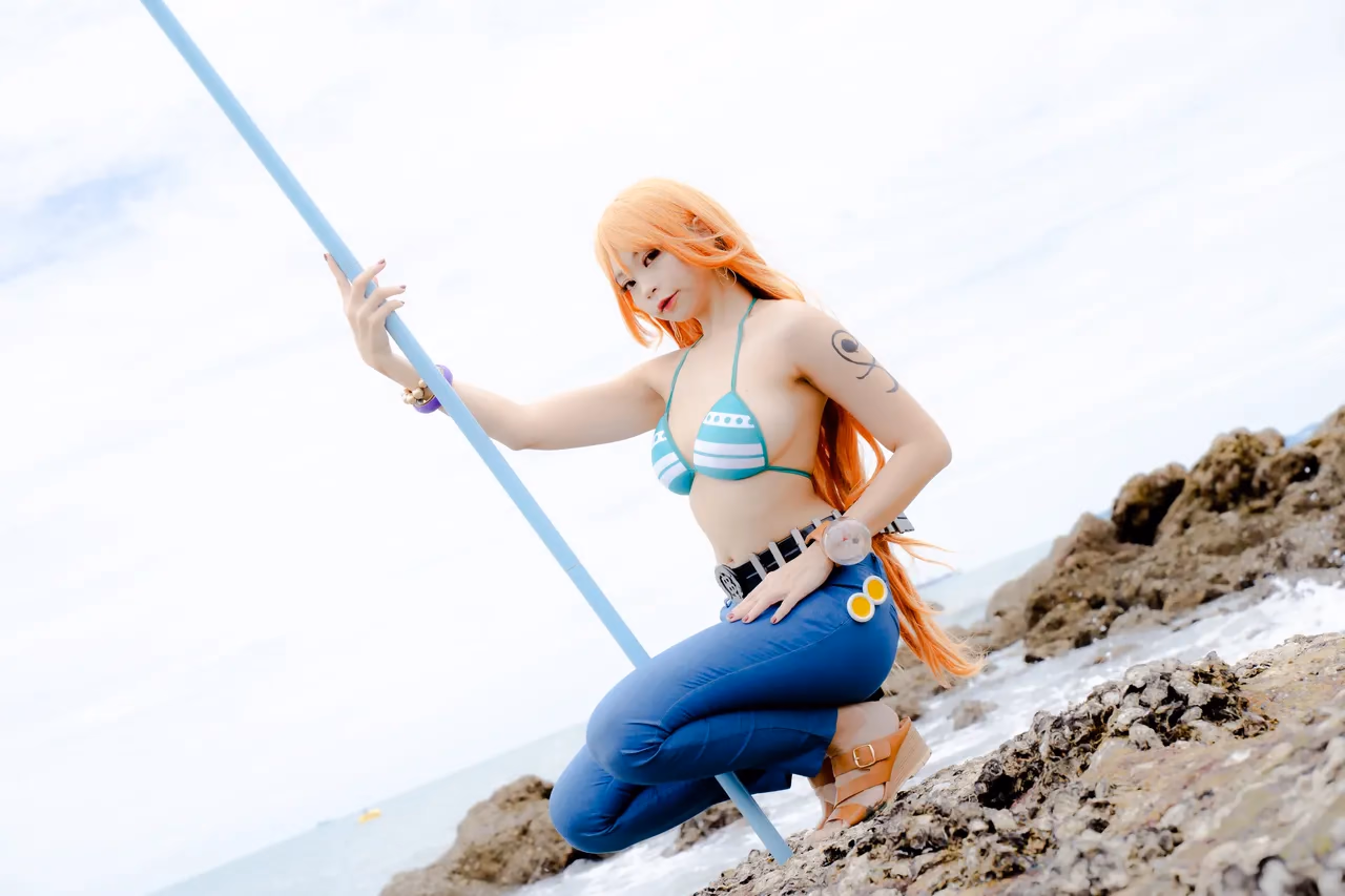Kadorin Hitomi as Nami — cosplay photo 233 of 303