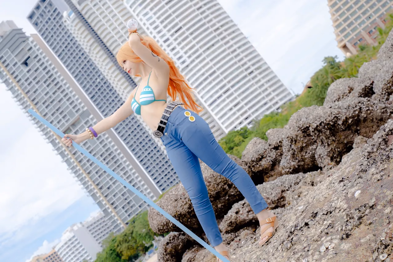 Kadorin Hitomi as Nami — cosplay photo 252 of 303