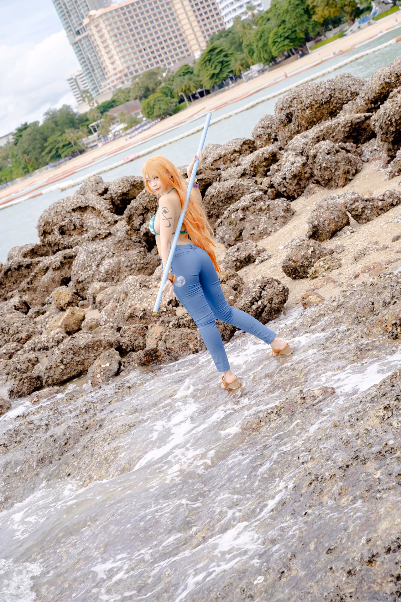 Kadorin Hitomi as Nami — cosplay photo 268 of 303