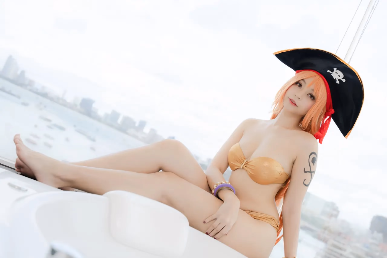 Kadorin Hitomi as Nami — cosplay photo 28 of 303
