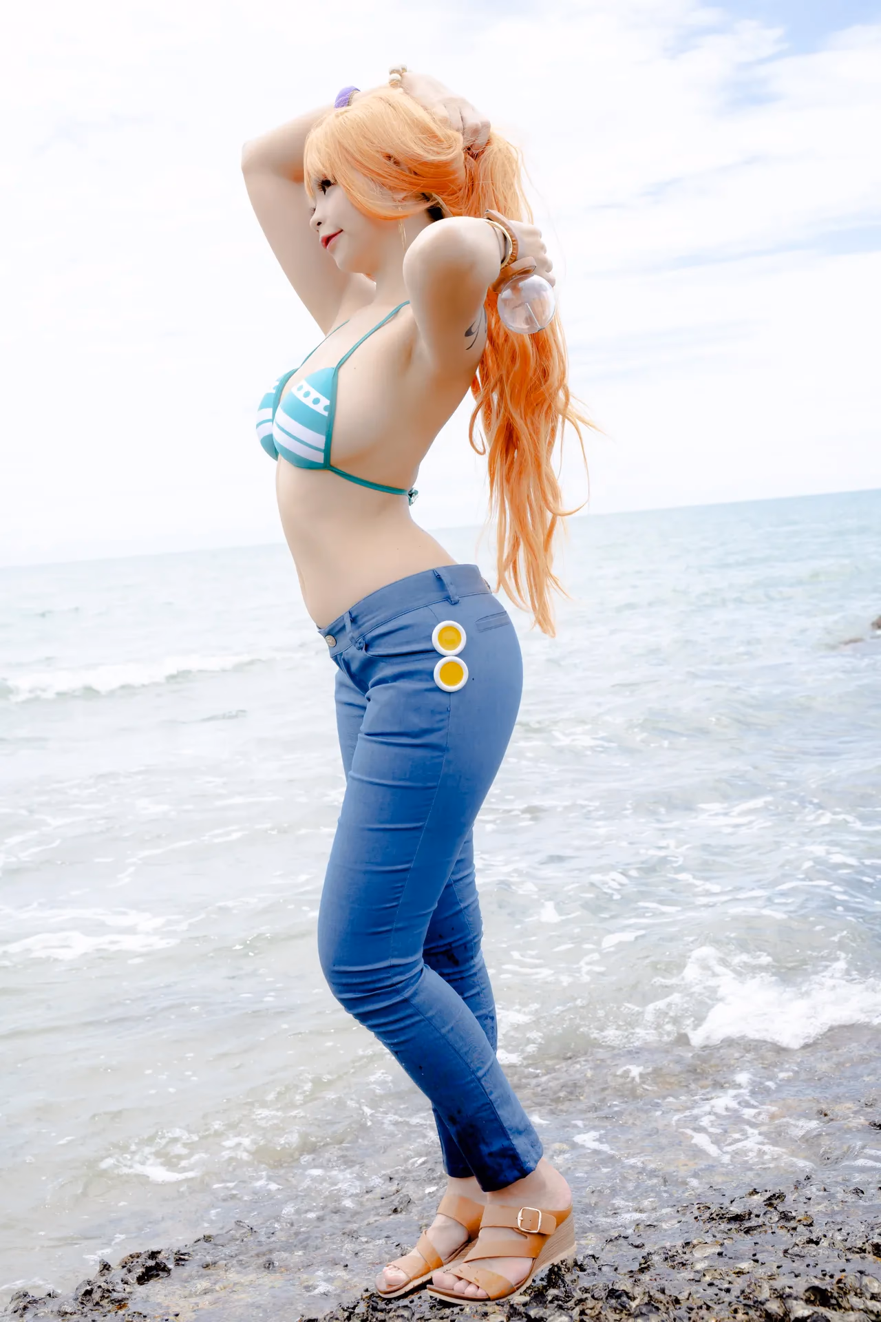 Kadorin Hitomi as Nami — cosplay photo 300 of 303