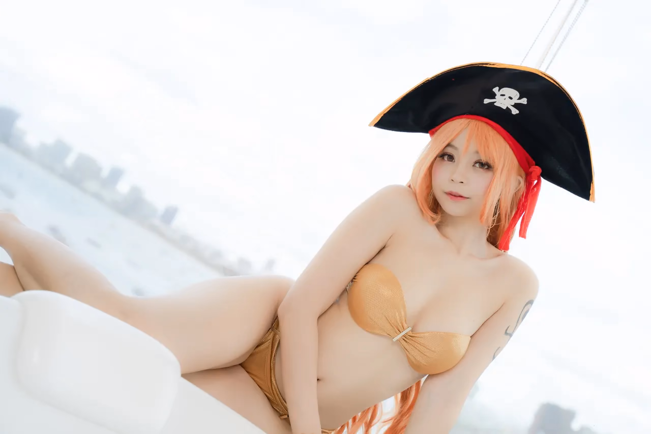 Kadorin Hitomi as Nami — cosplay photo 34 of 303