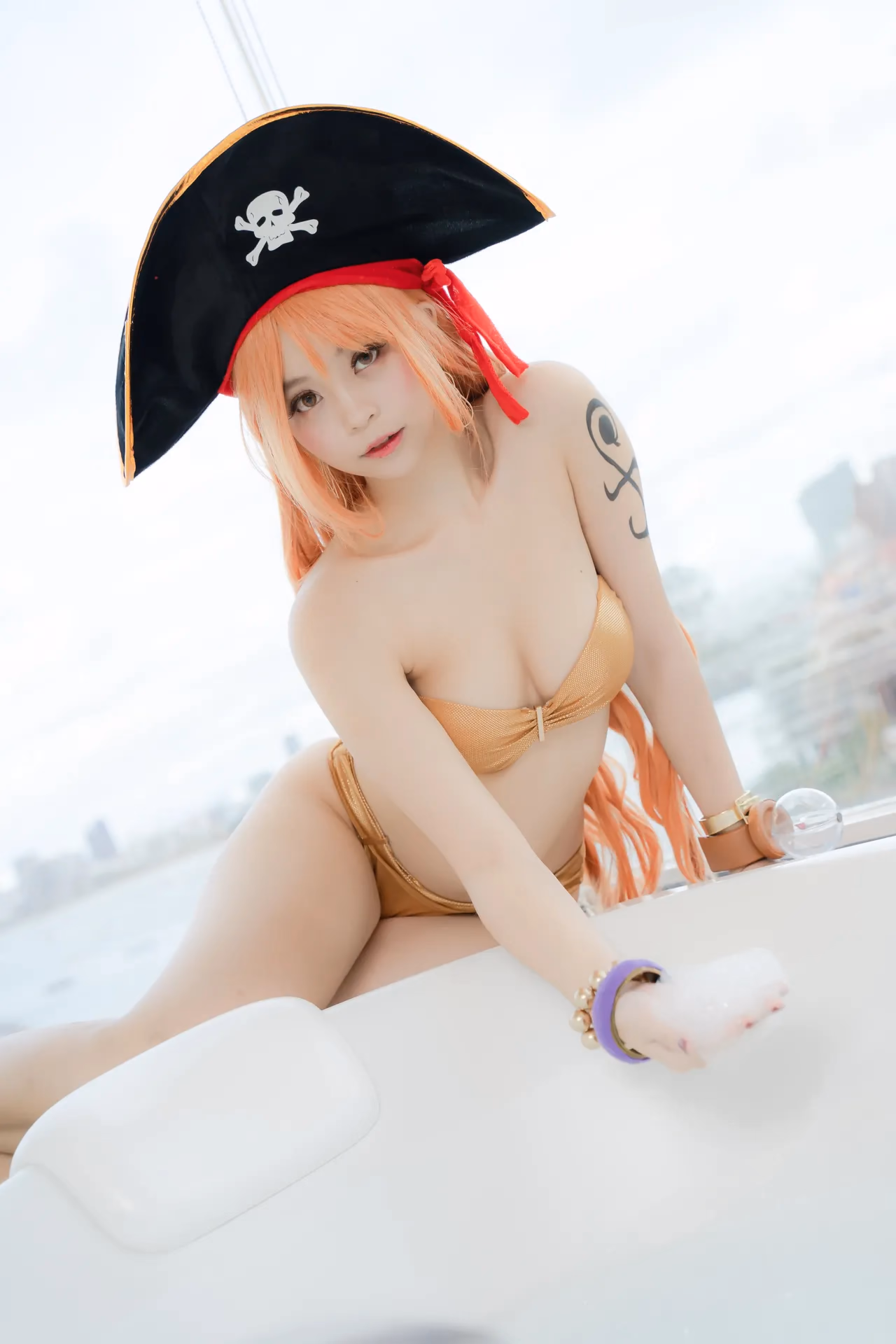 Kadorin Hitomi as Nami — cosplay photo 41 of 303