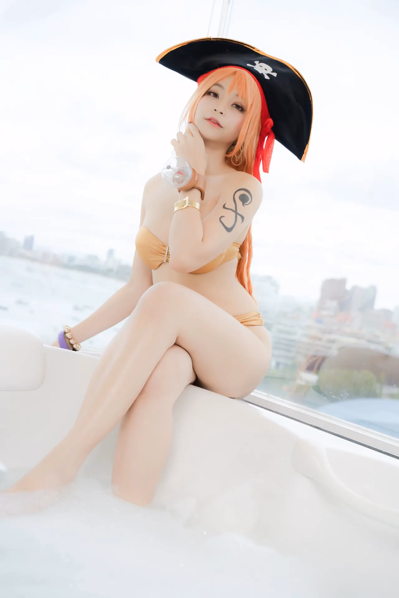 Kadorin Hitomi as Nami — cosplay photo 67 of 303