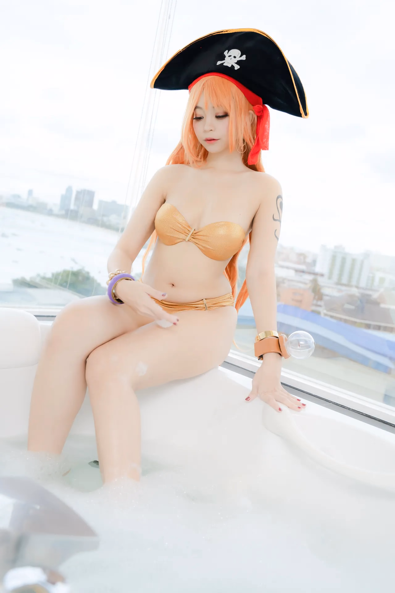 Kadorin Hitomi as Nami — cosplay photo 83 of 303