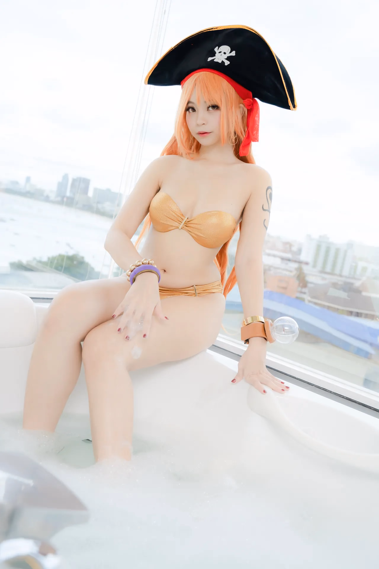 Kadorin Hitomi as Nami — cosplay photo 84 of 303