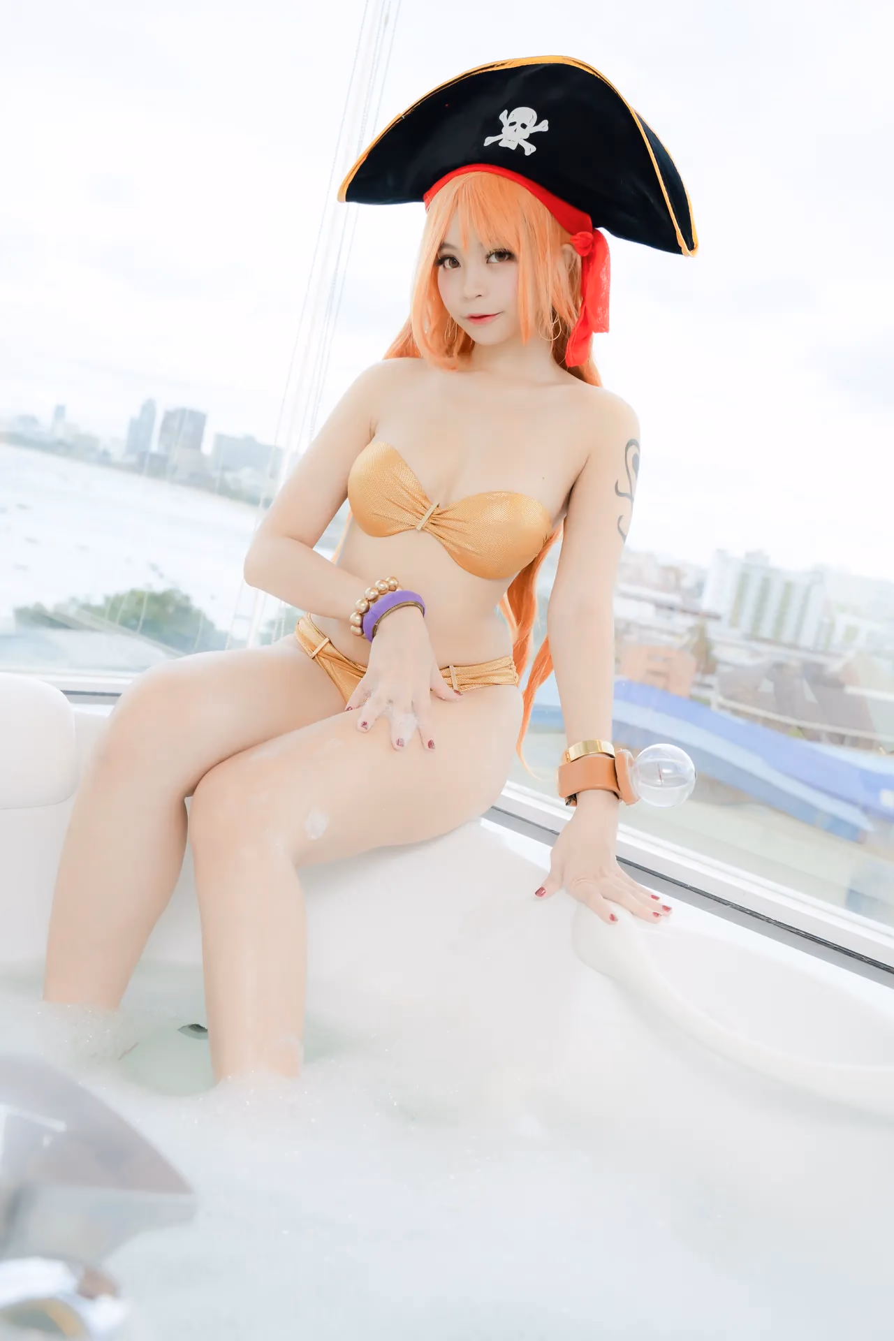 Kadorin Hitomi as Nami — cosplay photo 86 of 303