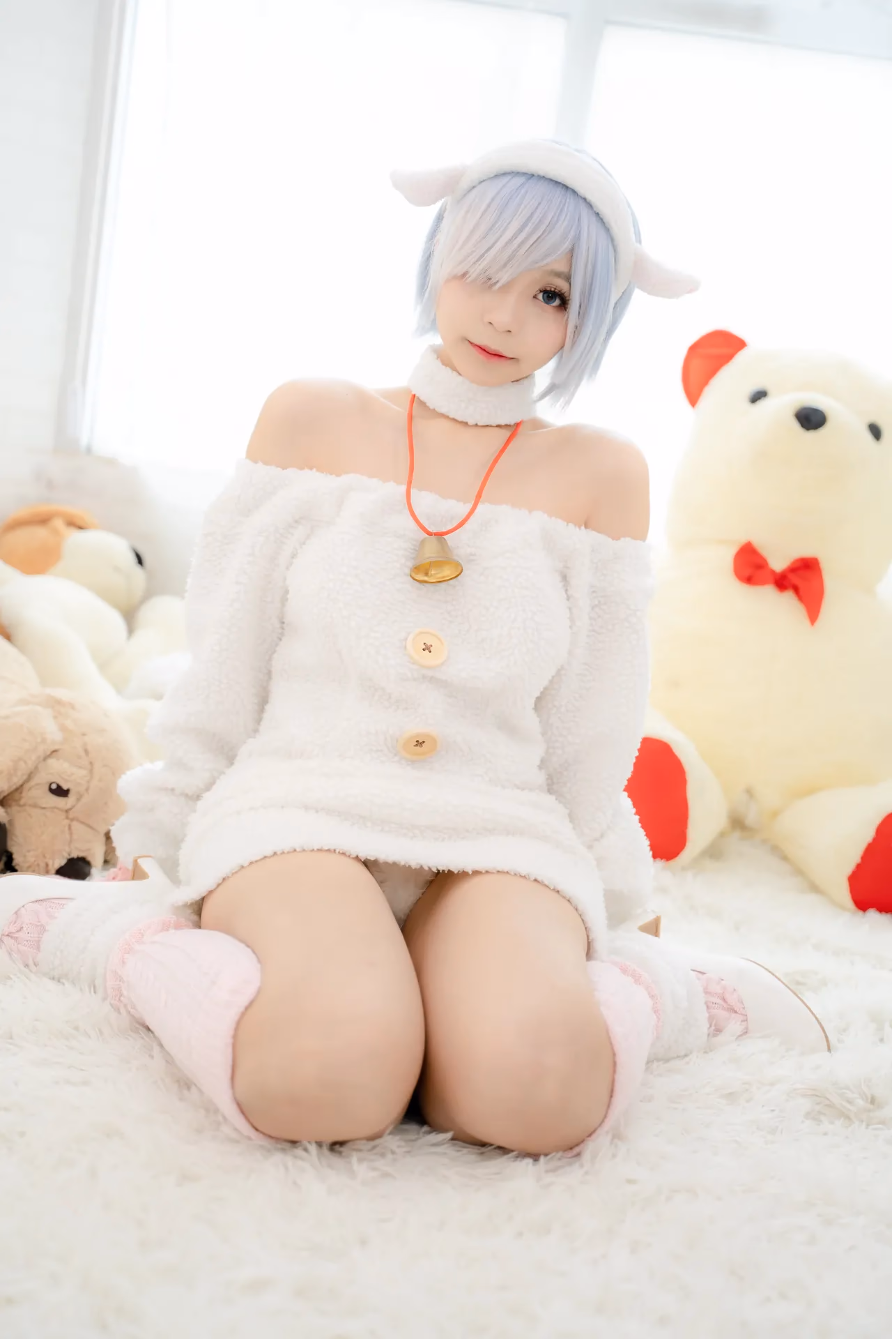 Kadorin Hitomi as Rem — cosplay photo 14 of 92