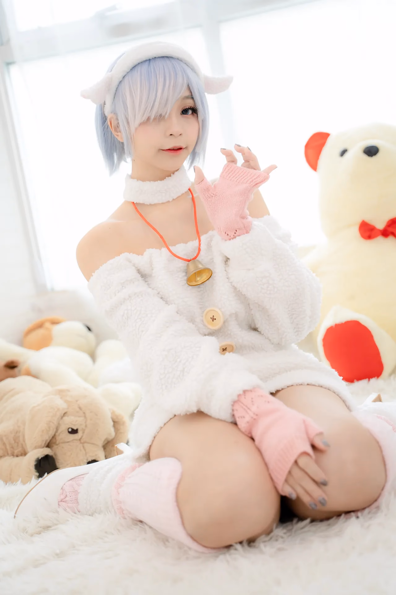 Kadorin Hitomi as Rem — cosplay photo 18 of 92