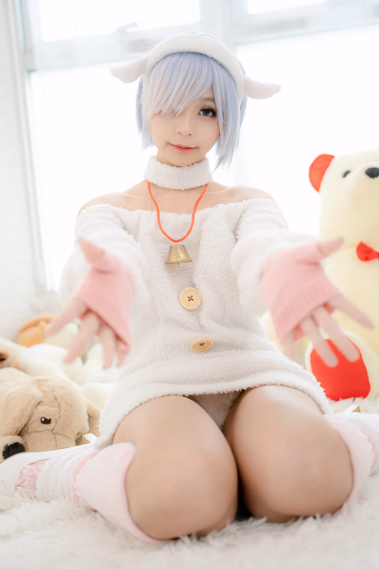 Kadorin Hitomi as Rem — cosplay photo 20 of 92